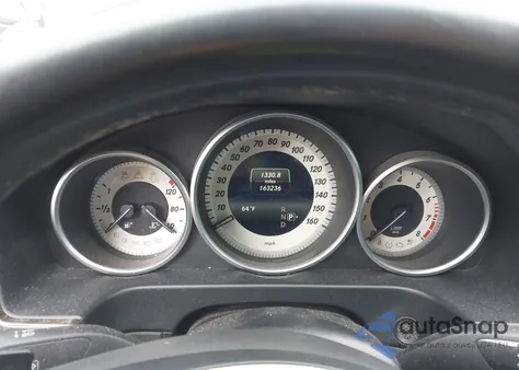 2016 Mercedes-Benz E 350 z USA, uszkodzony, nr VIN WDDHF5KB0GB314880